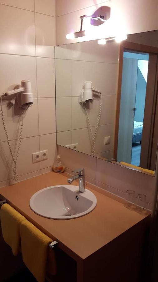 Hotel Central Erlangen Exteriör bild